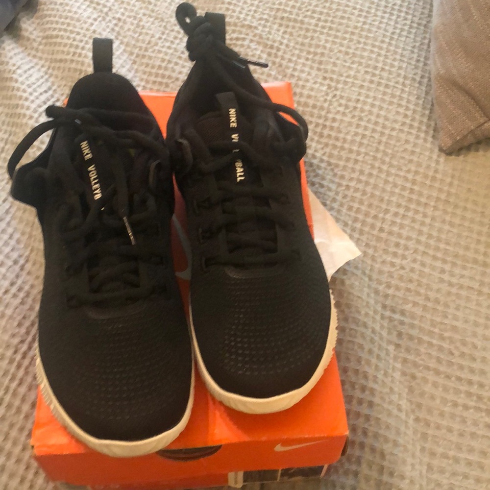 Nike women’s volleyball shoes